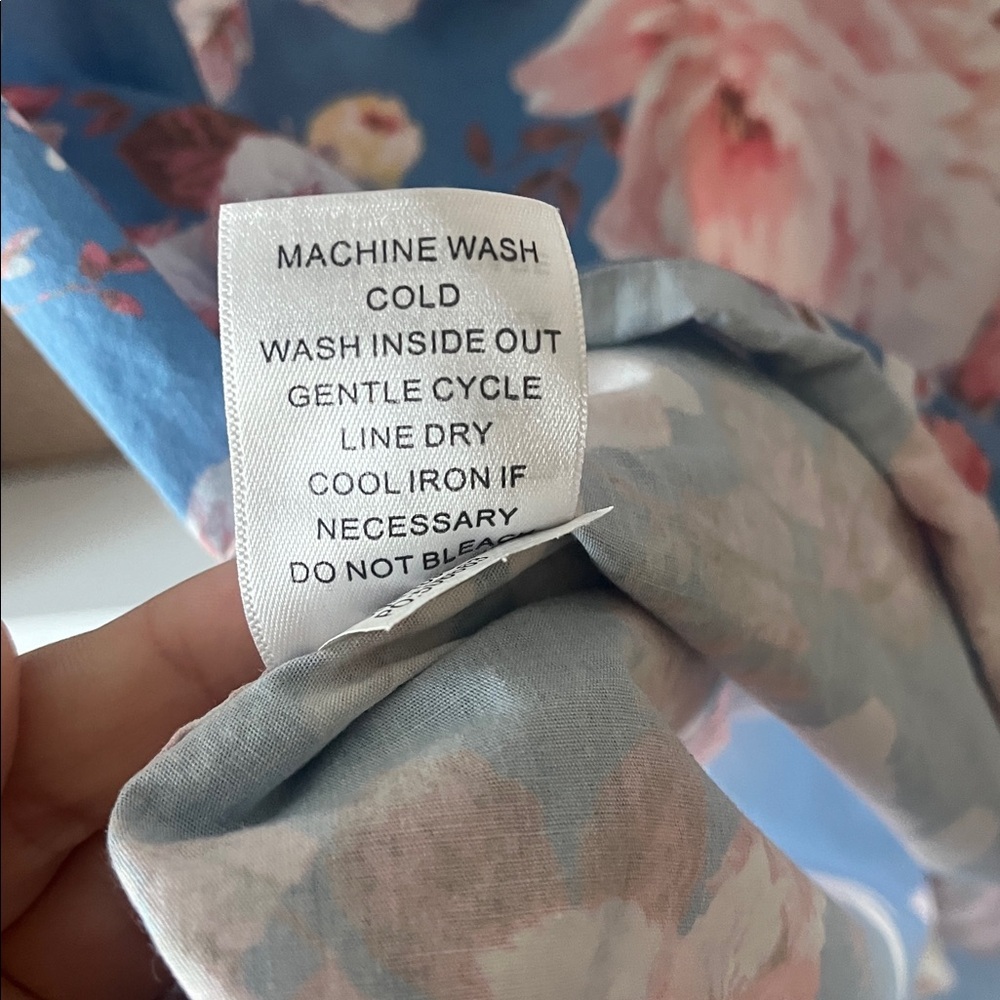 PacSun Blue and Pink Floral Men's Shirt - Picture 6 of 8